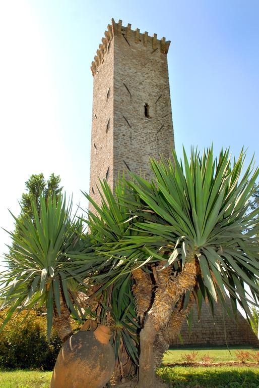 Agriturismo Le Due Torri - Torre Quandrano Cannara Exterior foto