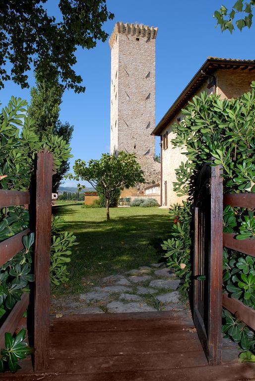 Agriturismo Le Due Torri - Torre Quandrano Cannara Exterior foto